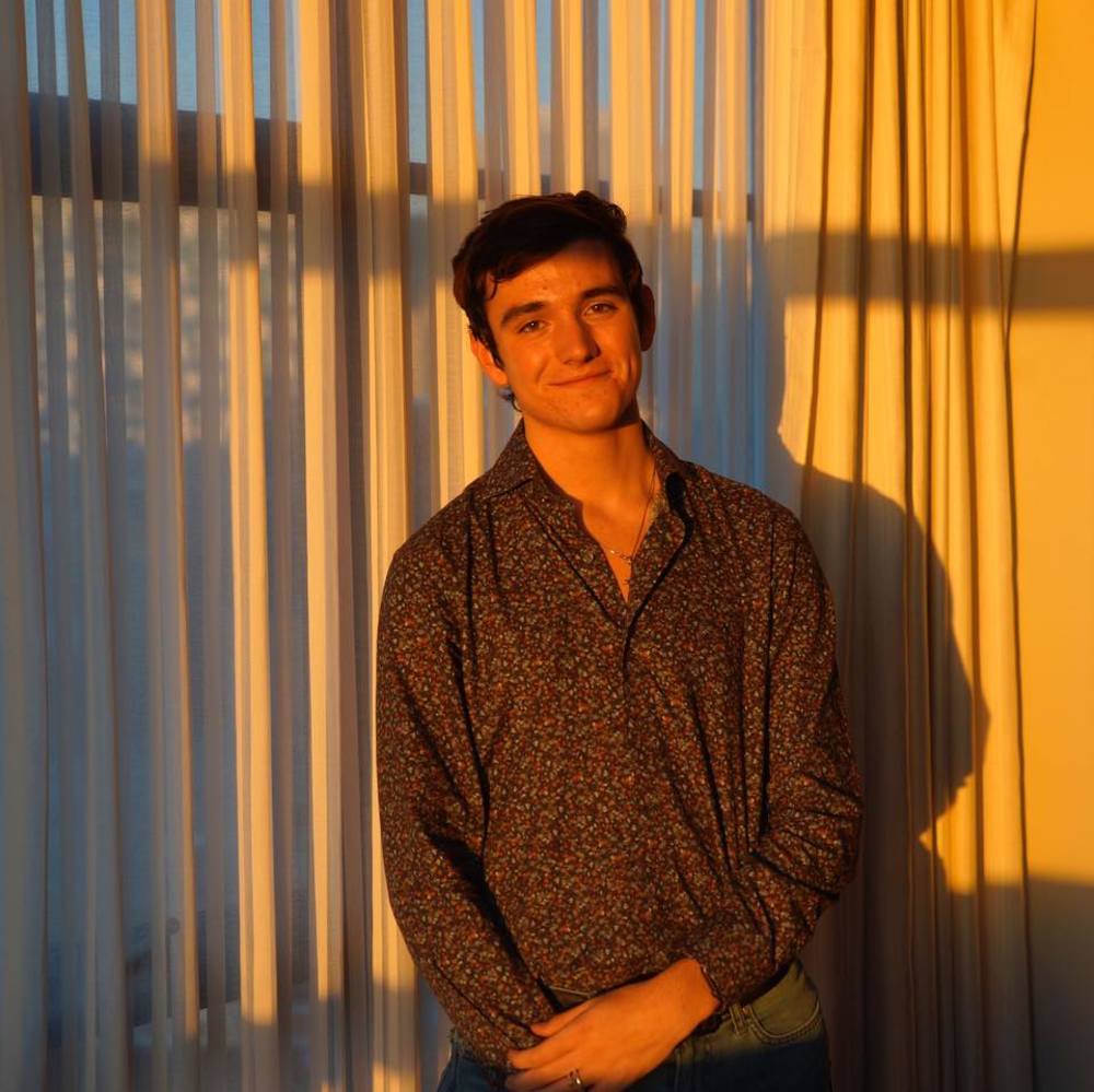Meet your Posher, Elliot